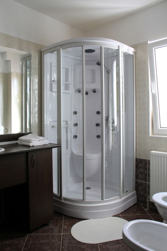 Cost of Shower Installation in Athens, TX